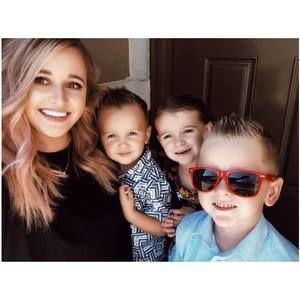 Meet your Posher, Chloe